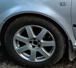 Комплект автомобильных колпаков (заглушек) на литые диски Volkswagen VW 65/56 мм 4 шт (3B7601171)