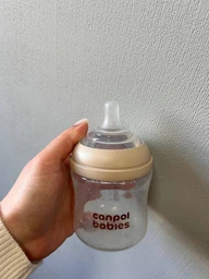 Бутылочка антиколиковая Canpol Babies Natural Shape с соской Dual-zone 150 мл (35/400) фото от покупателей 1