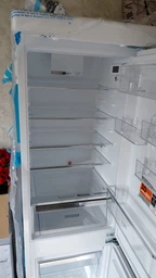 Whirlpool Холодильник Whirlpool вбудований з нижн. мороз., 177x54х54, холод.відд.-189л, мороз.відд.-79л, 2дв., А++, ST, інв., білий фото від покупців 1