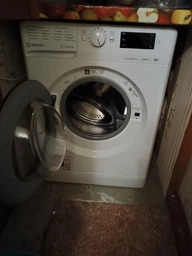 Пральна машина автоматична Indesit OMTWSE 61293 WK UA