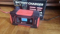 Зарядний пристрій для автомобільних акумуляторів 12V, портативна інтелектуальна зарядка для свинцево-кислотних акумуляторів Wet, MF, Gel, AGM з режимом Pulse Repair, для авто, мото та вантажних батарей, BC-006-Red фото від покупців 2