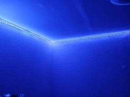 Умная светодиодная LED лента Smart RGB 5050 с Bluetooth-приложением фото от покупателей 4