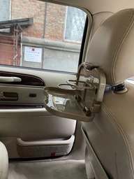 Складной автомобильный столик-органайзер для напитков "Авторесторан" Бежевый фото от покупателей 3