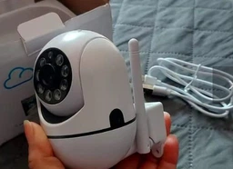 Поворотная IP камера QC011 беспроводная WiFi для видеонаблюдения со звуком и ночным видением фото от покупателей 3