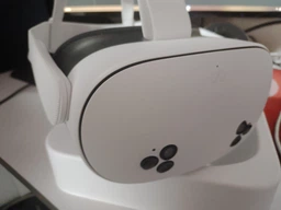Очки виртуальной реальности Oculus Meta Quest 3S 128GB фото от покупателей 1