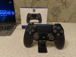 Геймпад PS4 бездротовий DualShock 4 джойстик Bluetooth акумуляторний контролер для ігор консолі смартфона планшета сумісний з ПК смартфоном Android iOS iPad V2 Sony wireless USB зарядка портативний ігровий ергономічний тригерний оригінал pro чорний фото від покупців 1
