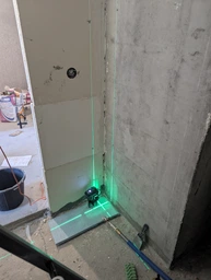 Лазерный уровень нивелир Laser Level 4D 2 аккумулятора 16 линий зеленый луч со штативом в кейсе синий фото от покупателей 10