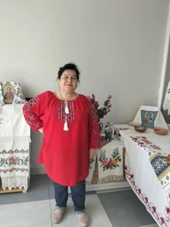 Женская вышиванка шифоновая красная "Амели" с качественной машинной вышивкой 12073-66 (5XL) фото от покупателей 2