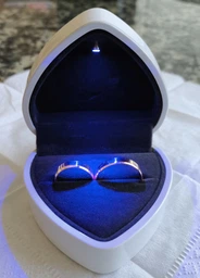 Футляр для кільця з підсвічуванням LED серце коробочка для пропозиції Чорний глітер Blackg 45х65х70мм шкатулка футляр для прикрас освідчення FKR-17913