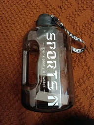 Пляшка SPORTS 2700 мл — Чорна BPA-free, ударостійка, з герметичною кришкою та посиленою ручкою фото від покупців 1