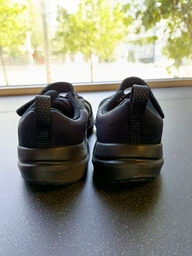 Детские кроссовки для девочки Nike Downshifter 12 Nn (Psv) DM4193-002 29.5 (12C) Черные (0195870279363)