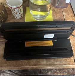 Вакууматор побутовий для продуктів їжі Vacuum Sealer 120W вакууманий пакувальник автоматичний + 10 пакетів фото от покупателей 7