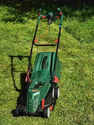 Газонокосилка Bosch UniversalRotak 37-555 1400 Вт 37 см 40 л 27-50 мм 15.5 кг (0.600.8A6.501) фото от покупателей 4