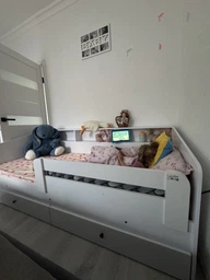 Бортик у дитяче ліжечко захисний борт на ліжко від падіння захист бар'єр 110 см білий захисні бортики для ліжечка дитячого ліжка дівчинці хлопчикові боковини ліжечок