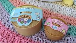 Сквиш Пельмень 10 см. в коробочке, игрушка антистресс Glitter Dumpling улыбающийся пельешка в пароварке