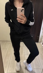 Жіночий чорний спортивний костюм (кофта, штани) Tricot Tracksuit Under Armour XS 1365147-001 фото от покупателей 1