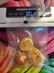 Вакуумный упаковщик бытовой вакууматор украинская версия для еды да продуктов 120 Вт с дисплеем и резаком фото от покупателей 7