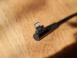 Кабель-перехідник Hoco UA14 універсальний USB - Lightning - HDMI, 2 м фото від покупців 4