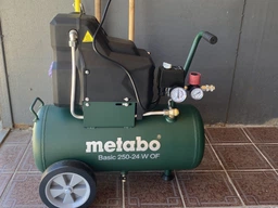 Компресор безмасляний Metabo Basic 250-24 W OF, 1500 Вт (Картон) 601532000 (5965) фото від покупців 2