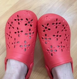 Жіночі сабо Crocs Classic Floral Cut-Out Clog 39 Світло- зелений 210927 фото від покупців 1