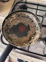 Сковорода Tefal Hard Titanium Essential 28 см (C3880642) фото від покупців 2