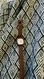 LumiWatch Brown – жіночий силіконовий наручний годинник коричневий