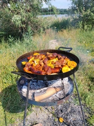 Сковорода из диска для пикника GrillKov 40см с крышкой и чехлом 40см САДЖ с цельными ногами 94см