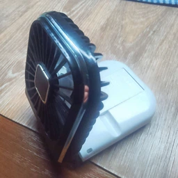 Вентилятор міні портативний акумуляторний з павербанком 3000 mAh з підставкою для телефона ручний на шию з USB білий + чорний
