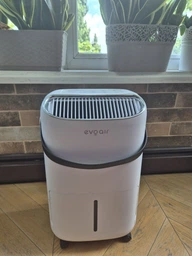 Осушитель воздуха evoair NovaDry 12 Smart, 30 м², ионизация воздуха, УФ - обеззараживание, осушение до 12л/24 ч, резервуар 2.5 л, умный контроль влажности воздуха, мобильное приложение, White- Black