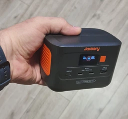 Зарядная станция Jackery Explorer 100 Plus / 128 Вт / 90 Вт⋅ч / LiFePO4
