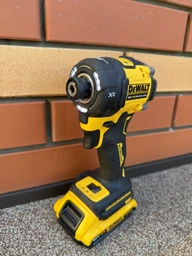 Шуруповерт ударный гидравлический аккумуляторный бесщеточный DeWalt DCF870N (5035048833667) фото от покупателей 2