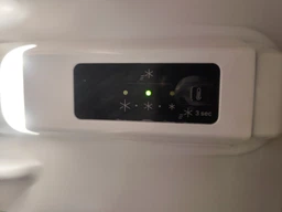 Холодильник з нижньою морозильною камерою Indesit LI8S1EW, 187х66х60см, 2 двері, 213л, 90л, A+, ST, Білий (LI8S1EW) фото від покупців 1