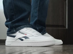 Мужские кеды кожаные низкие Reebok Club C Revenge 100032881 5905588458029 45 (11.5US) 29.5 см Белые (5905588458111) фото от покупателей 1