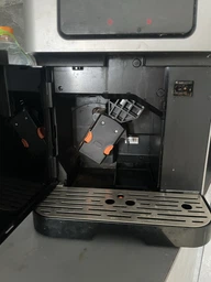 Кофемашина автоматична Beko CEG7304X