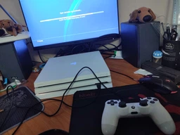 Игровая приставка Sony Playstation 4 Pro 1tb CUH 72 White - Б/У фото от покупателей 1