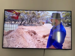 Телевизор Samsung QLED 55" QE55Q7FAAUXUA фото от покупателей 2
