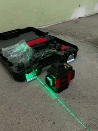 Аккумуляторный лазерный уровень 4D Vollyx с 16 360° линиями и зеленым лучом самонивелирующийся нивелир в чехле красный фото от покупателей 5