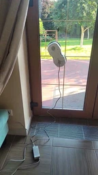 Робот мийник вікон Xiaomi HUTT C7 