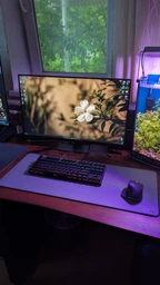 Iгрова поверхня, килимок для мишки Logitech Desk Mat Studio Mid Grey Сірий (395295) фото від покупців 1