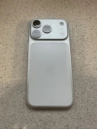 Мобильный телефон Apple iPhone 17 Pro Max 2TB Silver (MFYY4AF/A) фото от покупателей 3