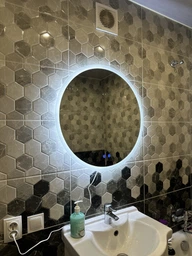 Зеркало с LED подсветкой и подогревом для ванной комнаты настенное смарт зеркало 59х59 см BRS