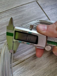 Проволока стальная оцинкованная 1.6 мм х 50 м (вязальная проволока) фото от покупателей 1