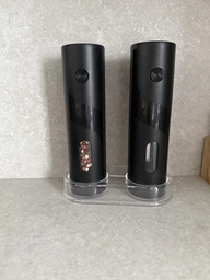 Набор из 2 электрических мельниц для специй с подсветкой и подставкой Electric Grinder SET для измельчения соли и перца, черный фото от покупателей 12