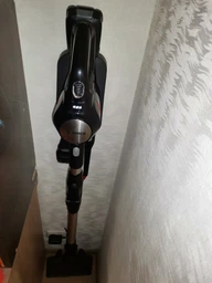 Аккумуляторный пылесос Bosch Unlimited 7 FLEX BCS712XXL с двумя аккумуляторами