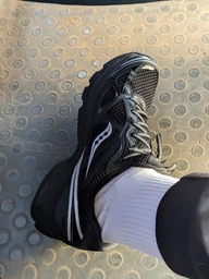 Мужские кроссовки Saucony Progrid Guide 7 S70936-16 42.5 (9US) 27 см Black, Silver (195021222583)