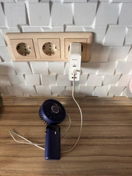 Вентилятор міні акумуляторний безпровідний USB 5в1 з дисплеєм ручний переносний міні кондиціонер з тримачем для телефона, фіолетовий (EAN_65888353) фото від покупців 3