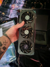 Відеокарта GIGABYTE Radeon RX 9060 XT GAMING OC 8G (GV-R9060XTGAMING OC-8GD)