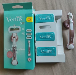 Станок для гоління жіночий (Бритва) Venus Extra Smooth Sensitive RoseGold з 3 змінними картриджами (7702018609994) фото від покупців 1