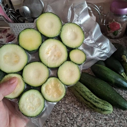 Вакууматор для продуктов и еды 120 Вт со встроенным резаком и сенсорным управлением бытовой вакуумный упаковщик электрический автоматический домашний + 10 пакетов в подарок фото от покупателей 3