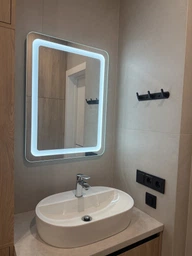 Дзеркало з LED підсвіткою SR-018 (600х800мм) фото від покупців 1